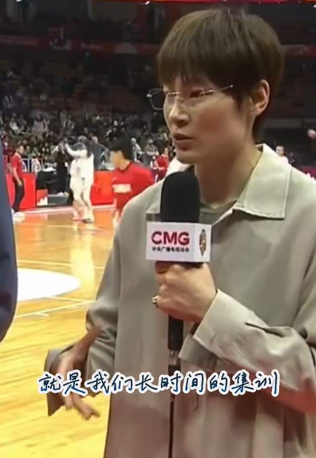 中国女篮前队长杨力维公开质疑宫鲁鸣封闭集训