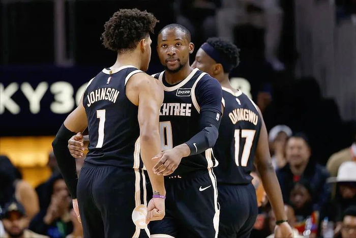 库明加老鹰替补挣扎20分钟定位锁死