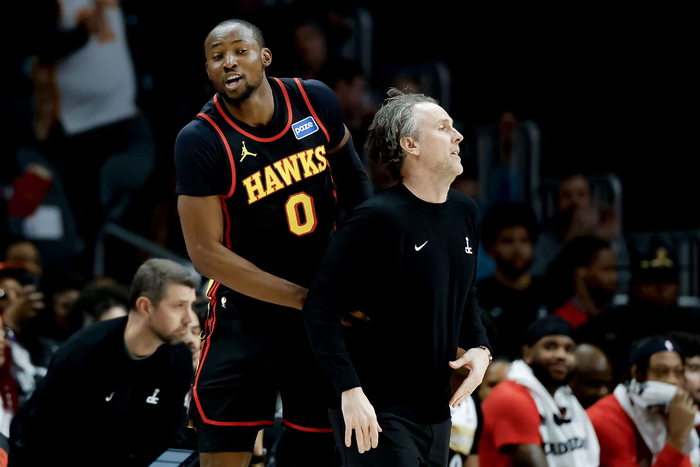 库明加老鹰替补挣扎20分钟定位锁死