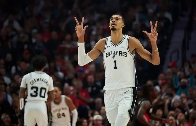 文班亚马复出首战统治赛场 马刺3-1领先开拓者